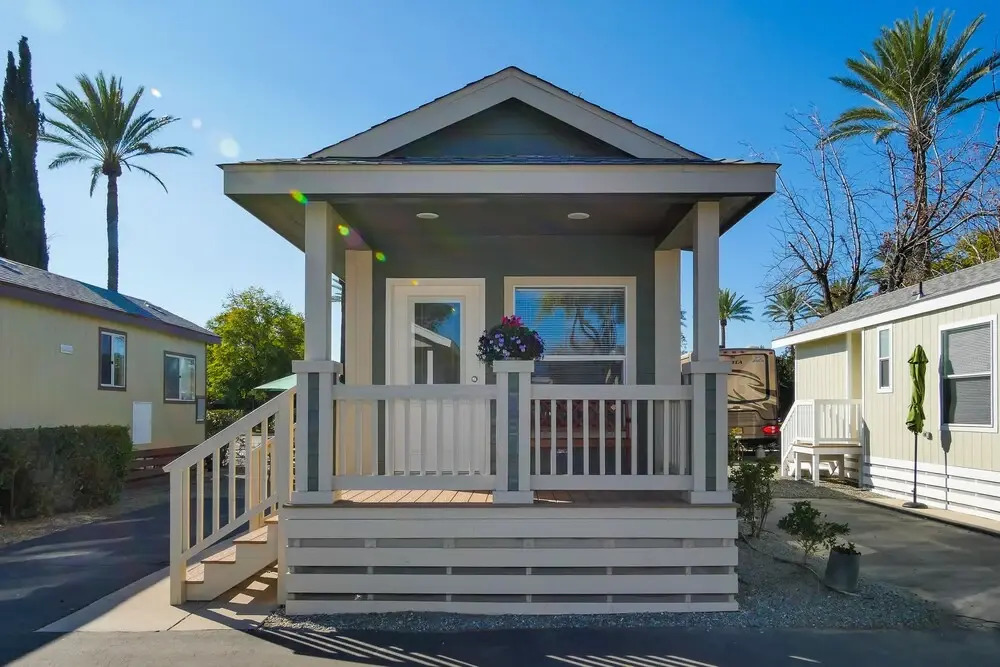 Golden Village Palms RV Resort