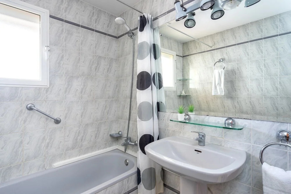 Excellent Apartment with Pool and View Ref 138
