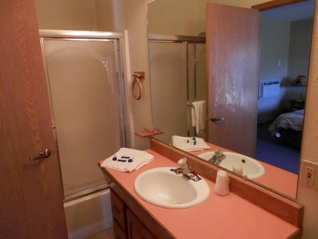 Trail Motel