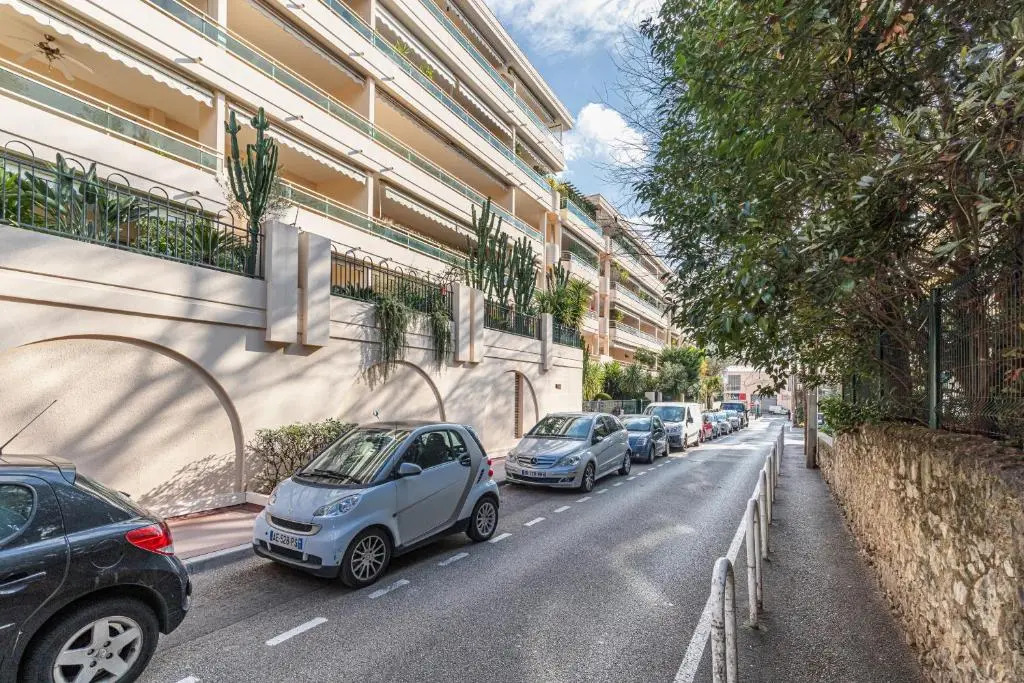 Le Californie - Rue Baron