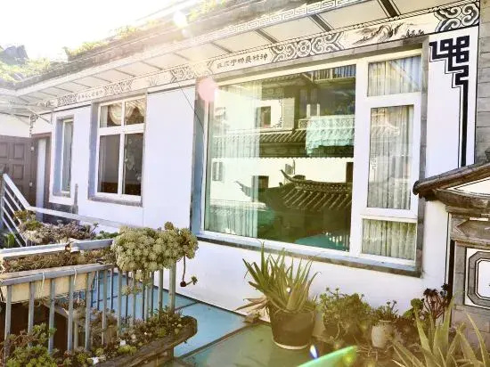 DaLi·Flowers bloom that year raditional garden experience homestay (Ancient City Branch)
