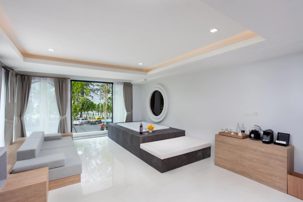 Anona Beachfront Phuket Resort-SHA EXTRA PLUS
