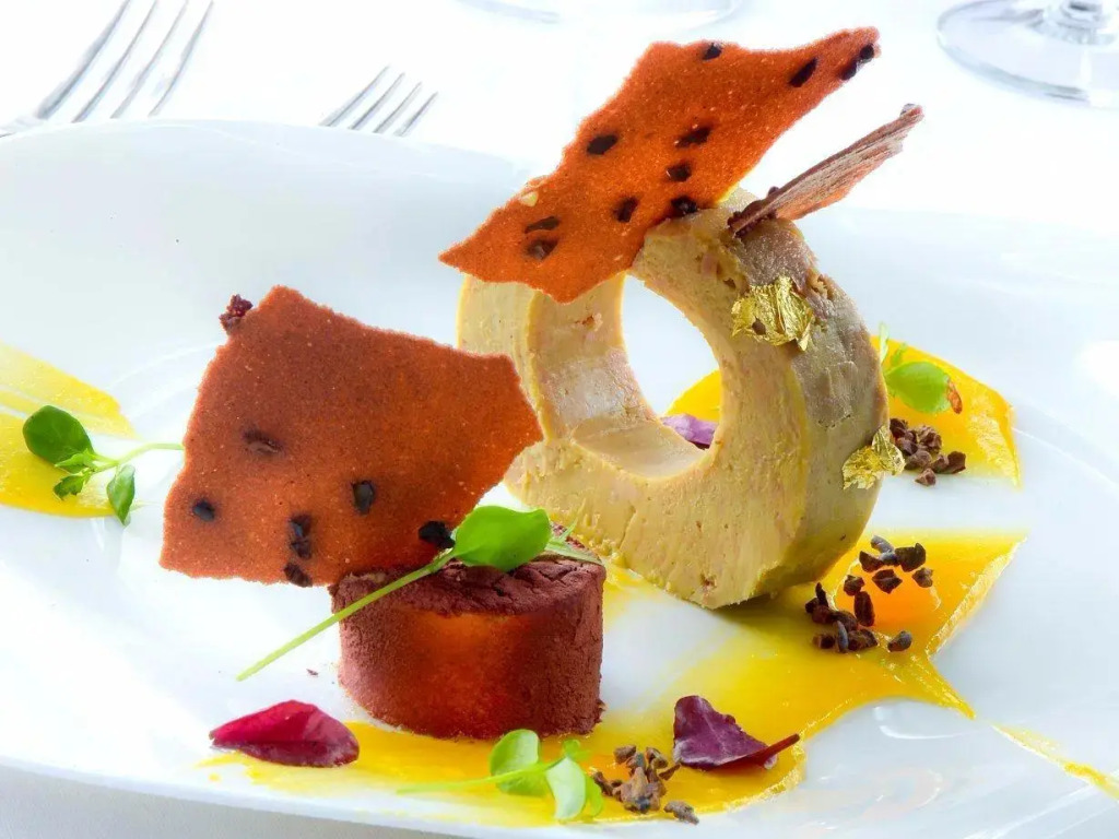 Logis Hôtel & Restaurant - Les Tuileries