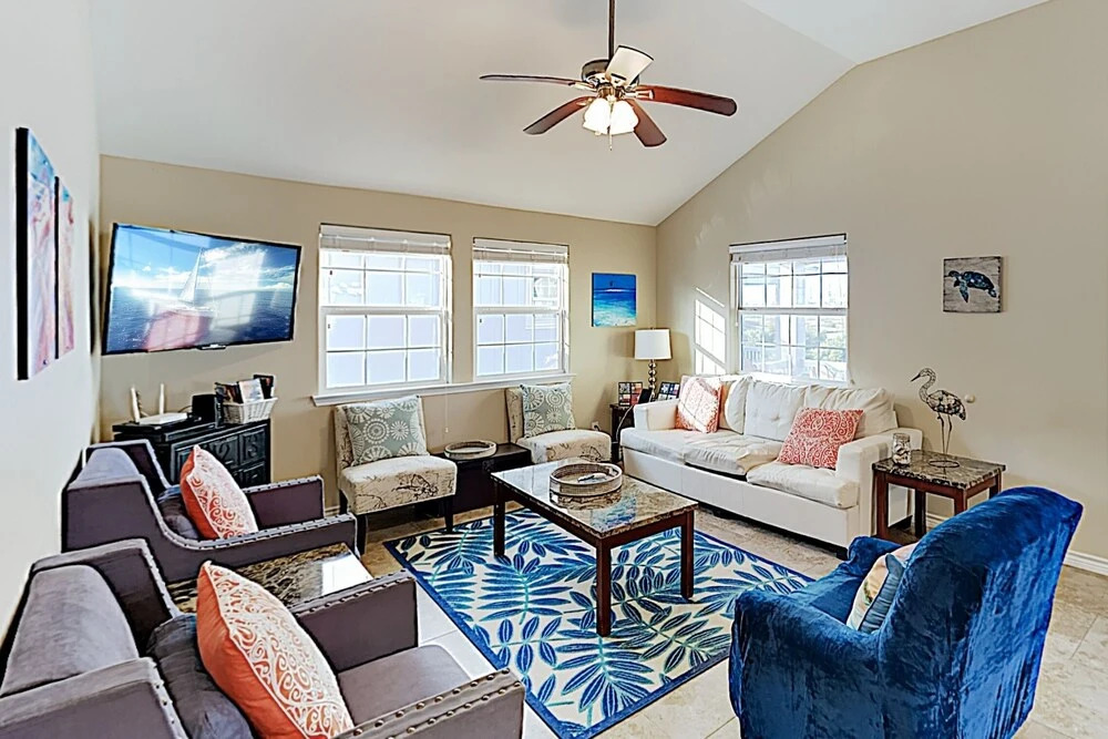 103vivie 3 Bedroom Home