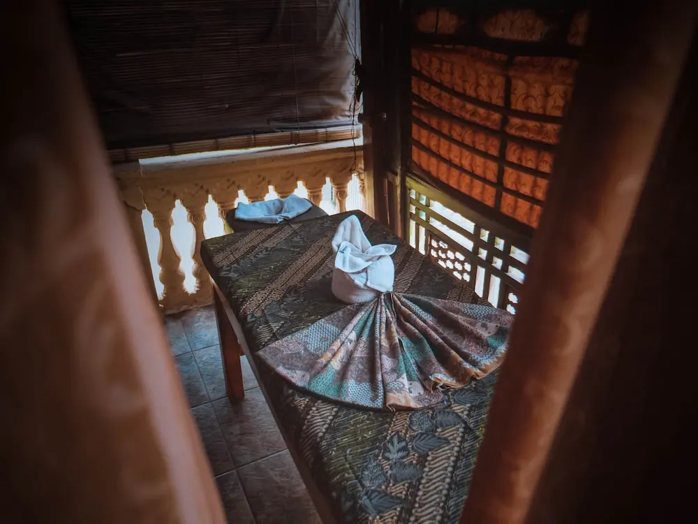 Lovina Palace