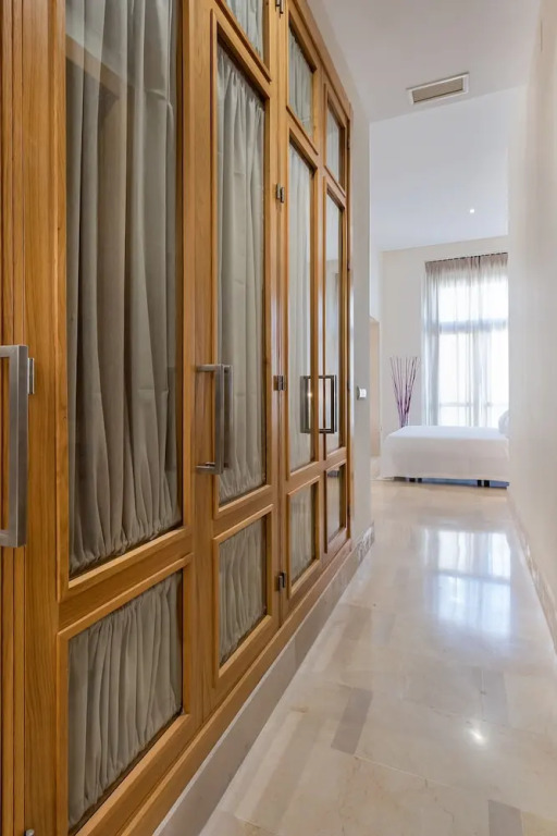 Modern & Quiet 1 Bb Apart one Step Away From Campana Square. Sierpes
