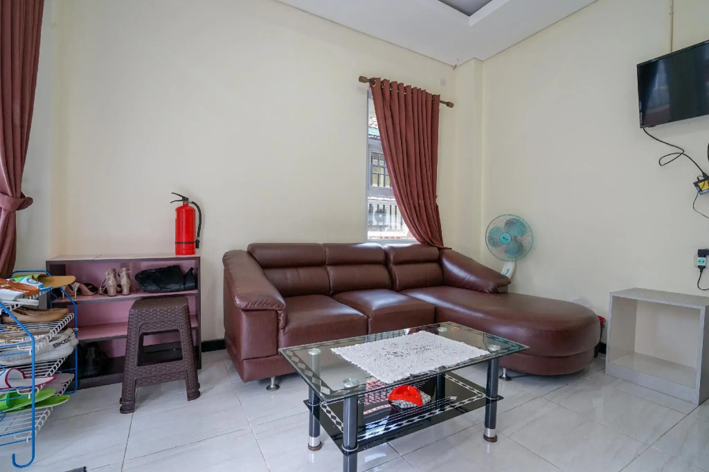RedDoorz Syariah Near Transmart Mall Palembang