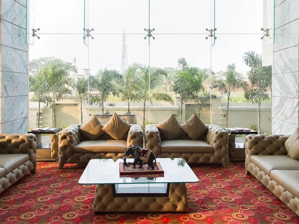 Hotel Trinity Grand, Raigarh