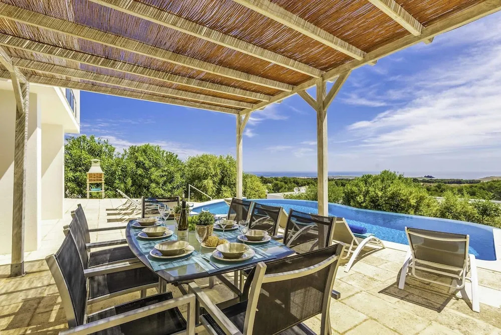 Villa Tin Dos