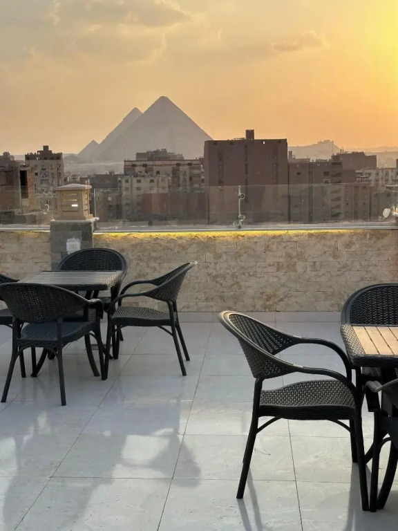 Sun 3 Pyramids Inn