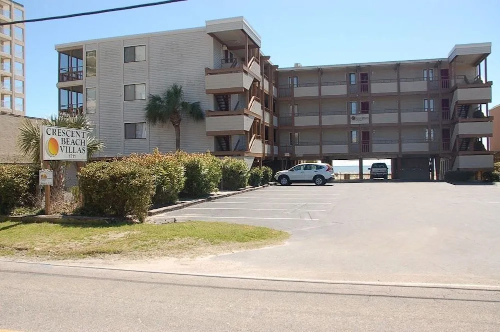 Crescent Beach Villas, Unit 106 - 1 Br Condo