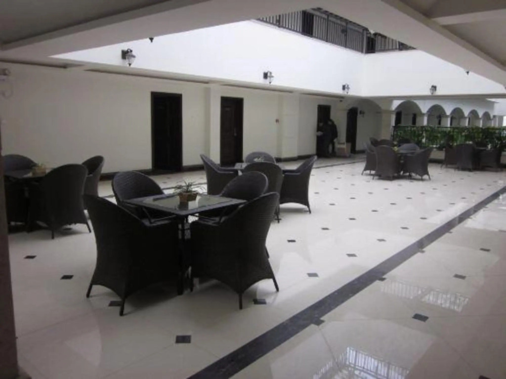 Zhonghui Hotel