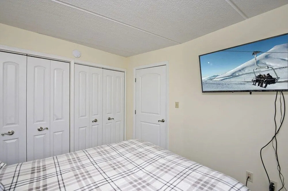 Mountain Splendor 105 by Heritage Cabin Rentals