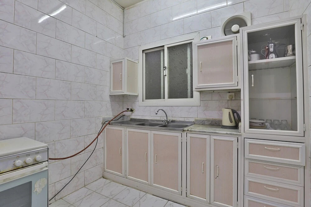 OYO 285 Masharef Furnished Units In