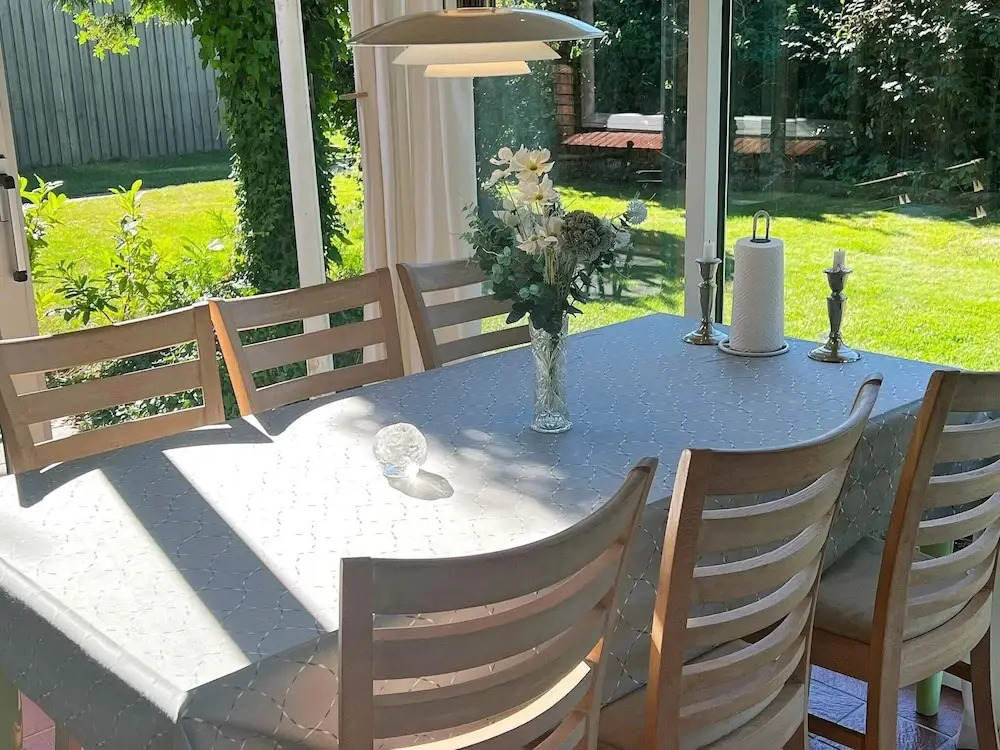 6 Person Holiday Home in Dannemare