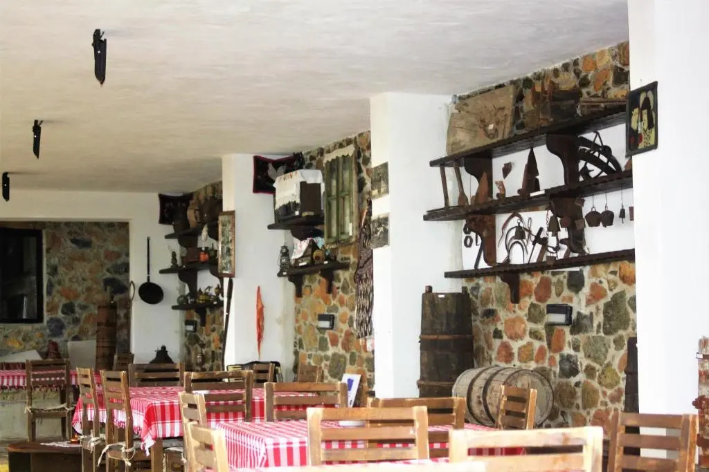 Sofra e Shpatit Hotel