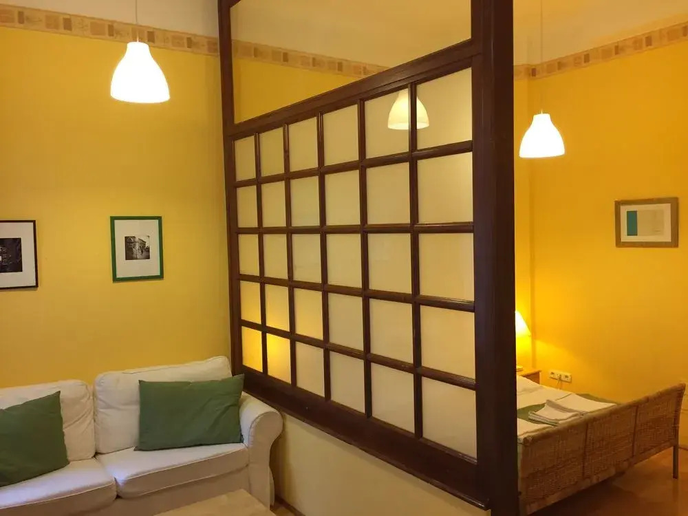Club Apartments & Rooms