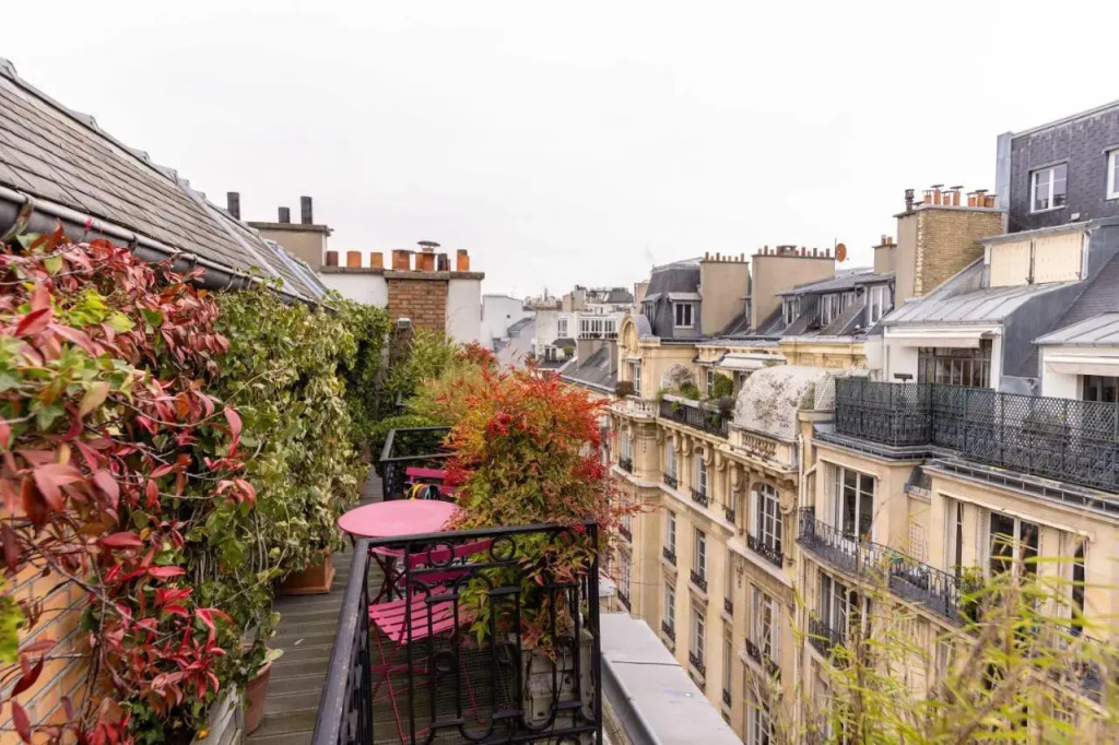 Squarebreak - Arc de Triomphe Apartments