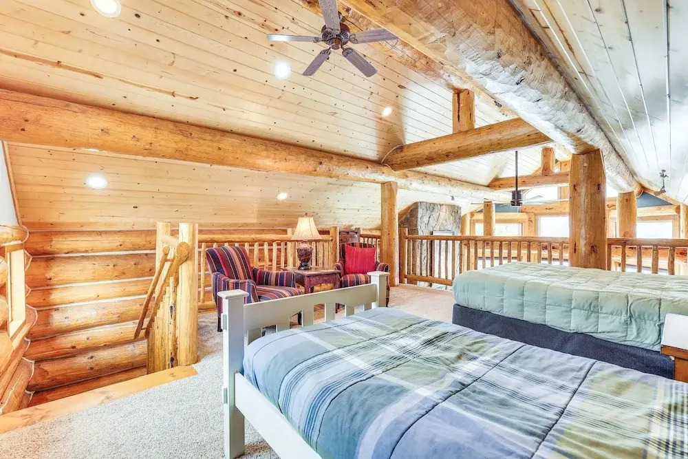 Spacious Frisco Home w/ Hot Tub & Mountain Views!