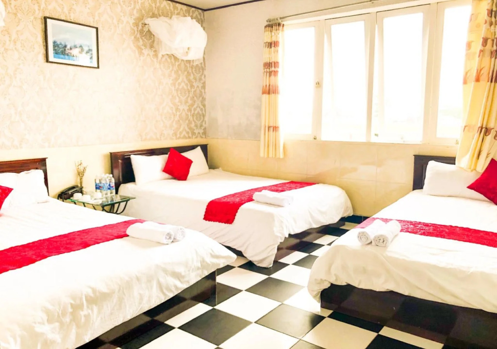 Hai Quyen Thien Cu Hotel
