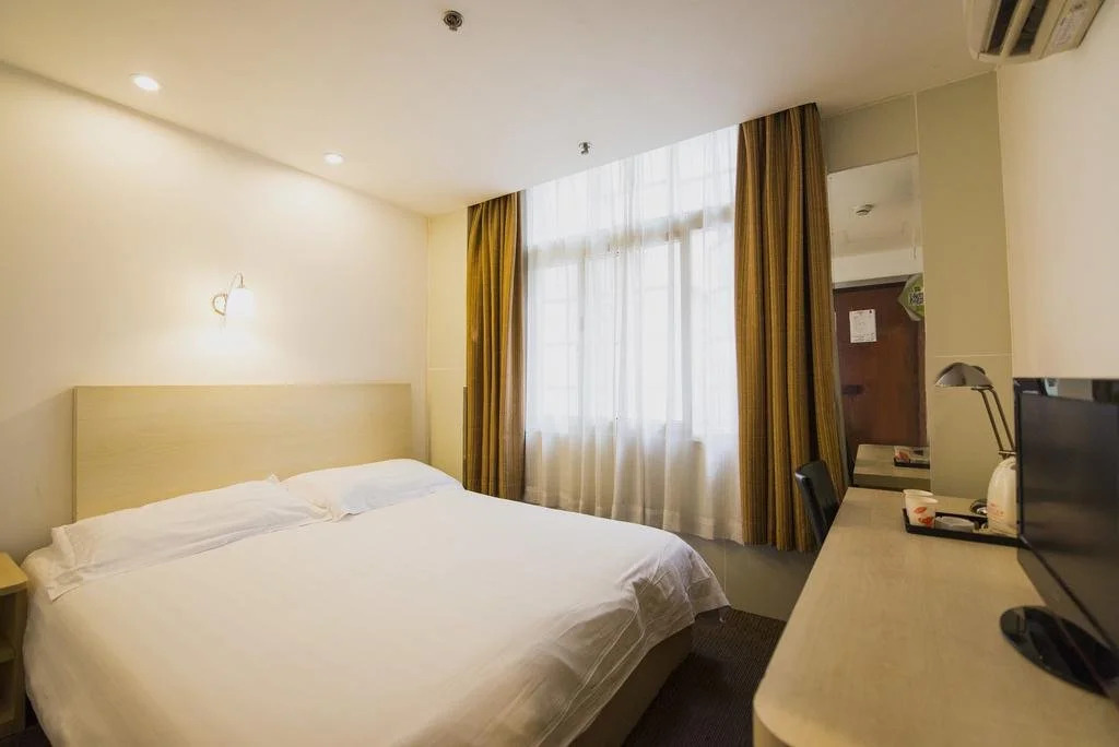 Motel Shenyang Central Street Joy City Walmart