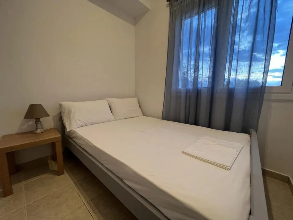 Nafpaktos PebBle Apartments in Marathias