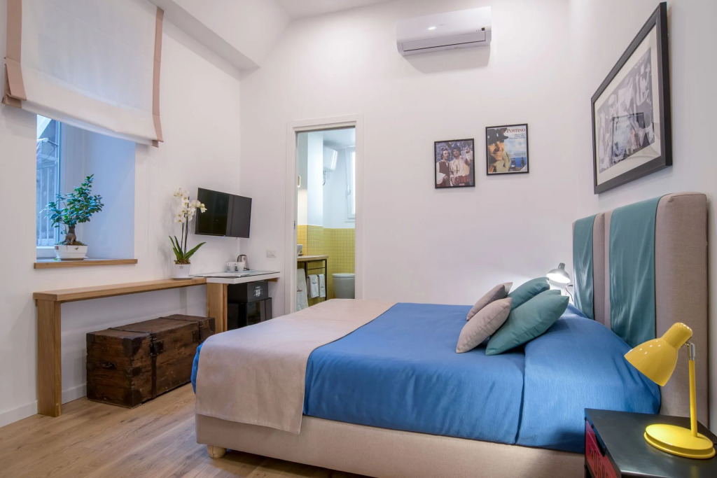 Napoliamo Guest House