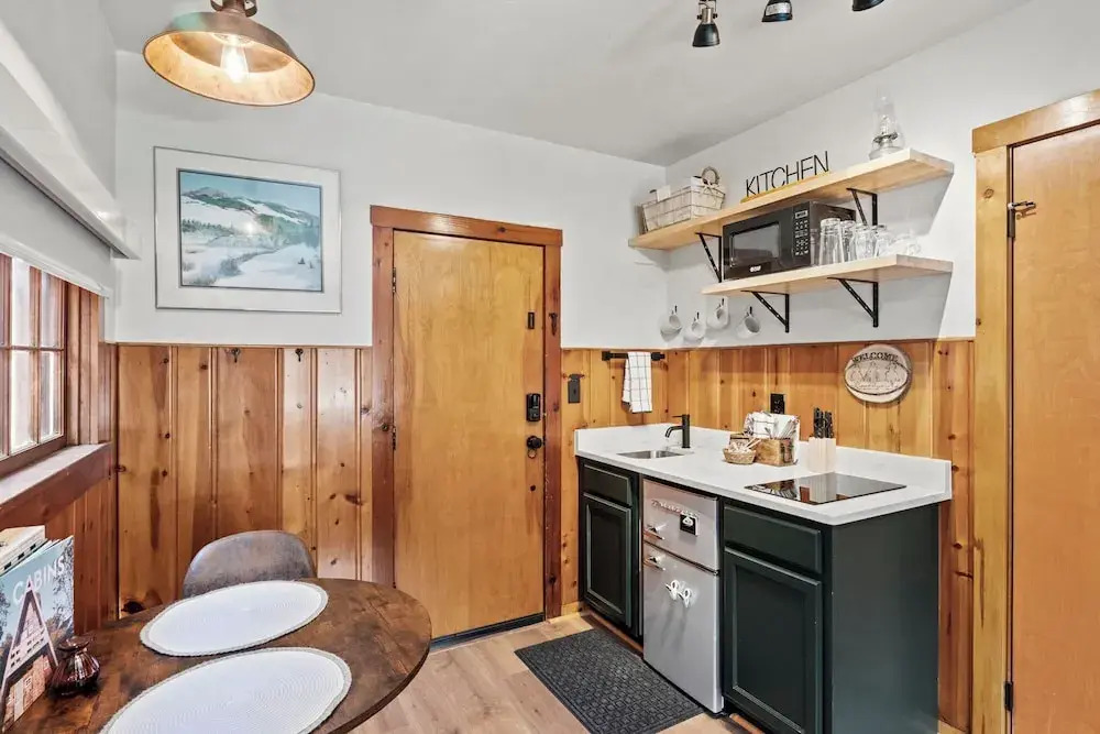 Timber Lodge Cabin 7
