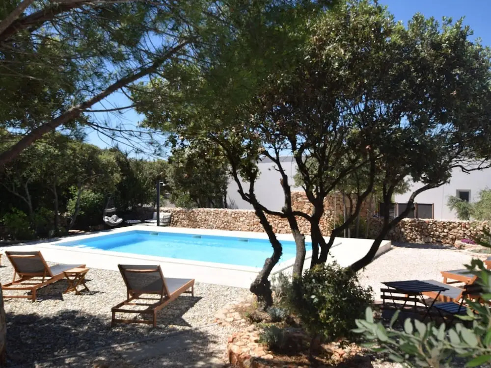 Holiday House in a Quiet Area Near the Sea, Private Garden, Terrace and BBQ