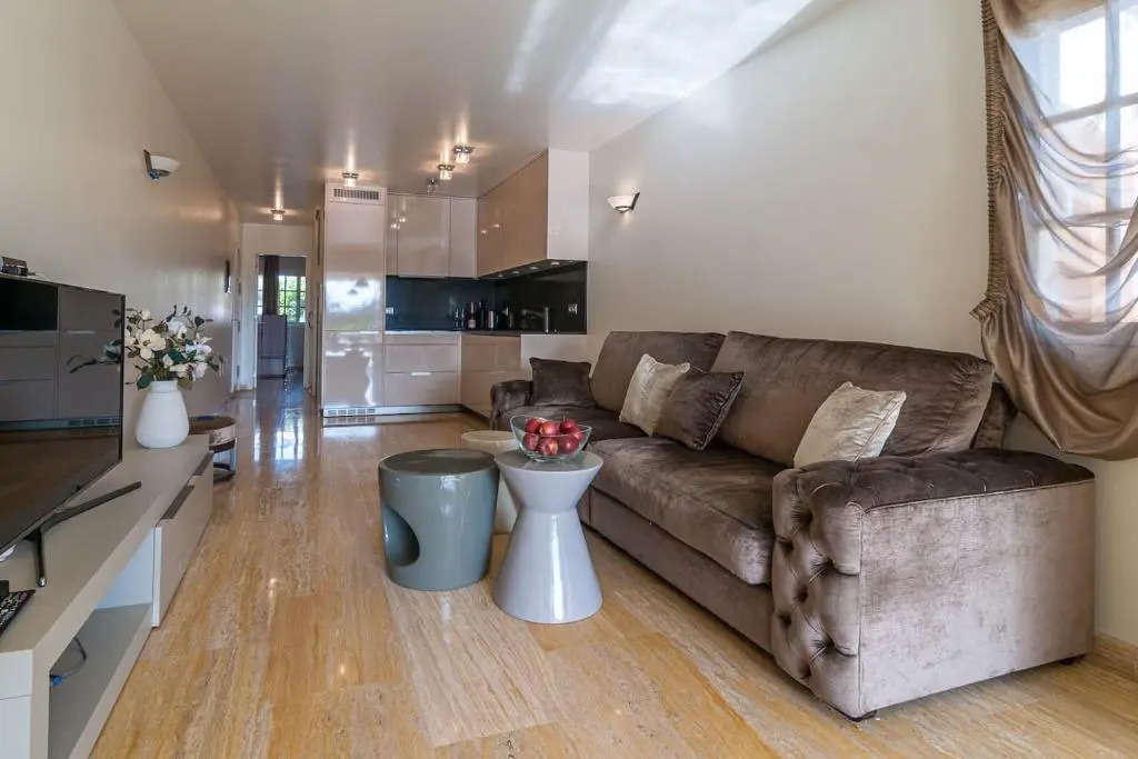 Apartamento Mango next to Del Duque Beach