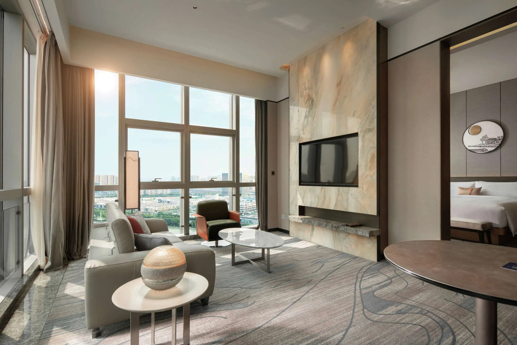 Suzhou Wujiang Grand Kingtown Hotel