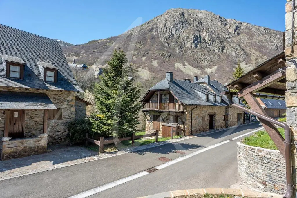Casa Nere by SeaMount Rentals