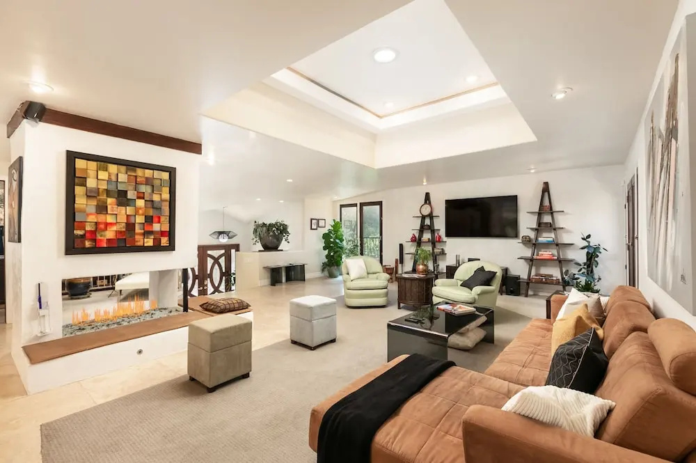 Skyhill Oasis W/ Hot Tub Walk To Universal 4 Bedroom Home