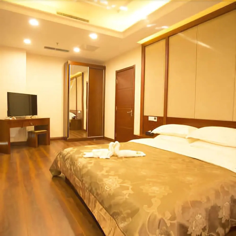 Piper Cloud Hotel (Qinhuangdao Yanshan University Store)