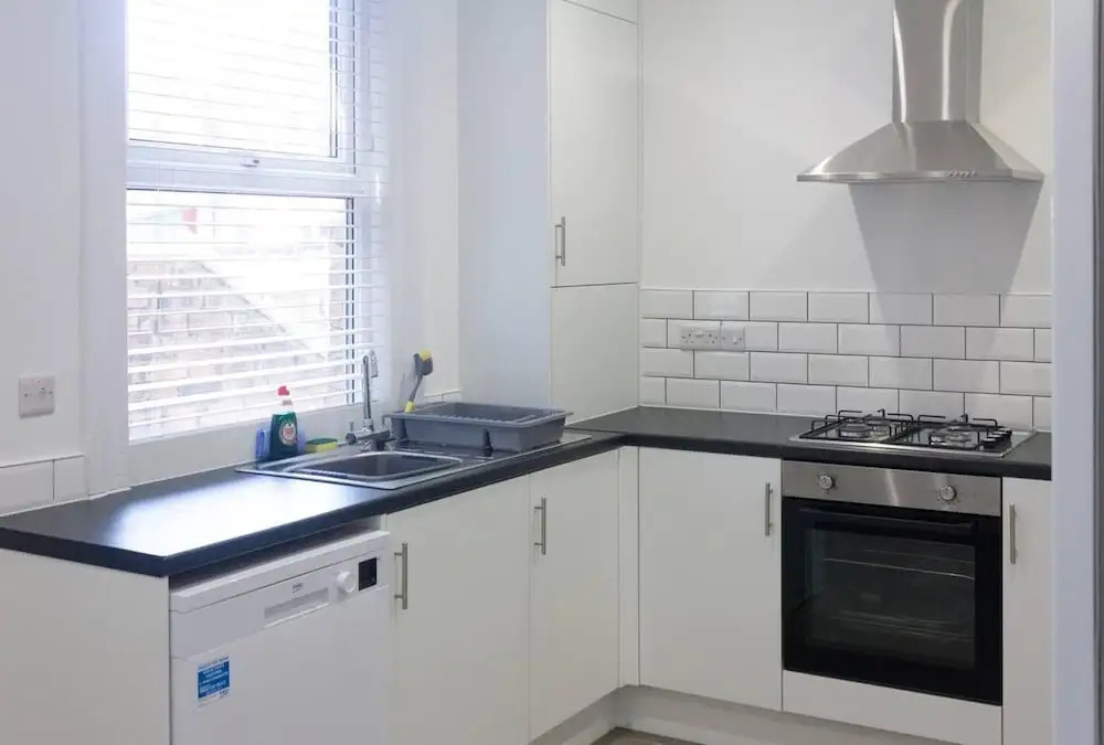 Lovely 4-bed House in Liverpool