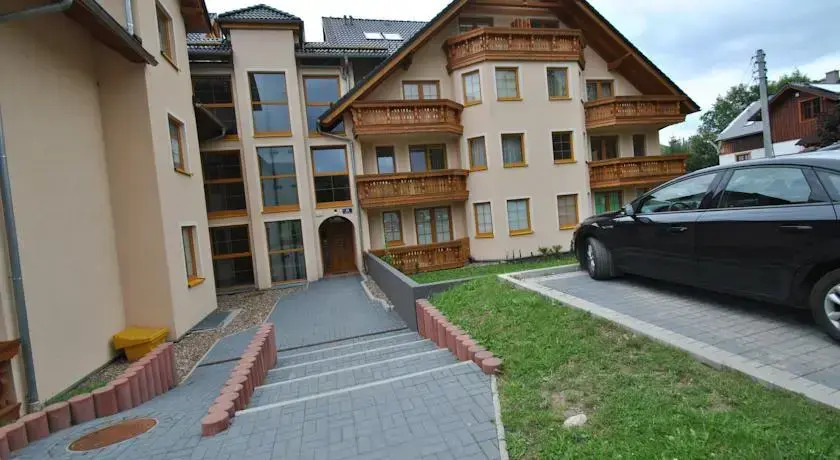 Nowoczesne Apartamenty Sun Seasons 24 w Karpaczu z Parkingiem by Noclegi Renters