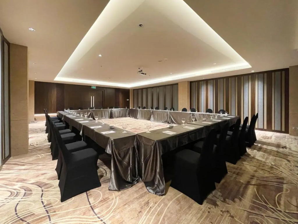 ARTOTEL Batam