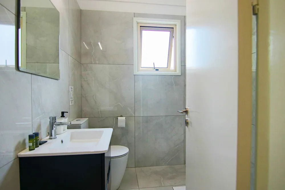 Phaedrus Living: City View Luxury Iras Flat 102
