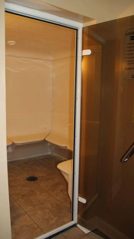 Grand Pointe