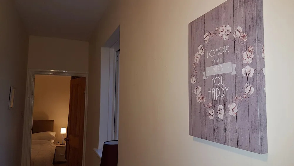 Windsor centre 3 bed terrace house sleep 6