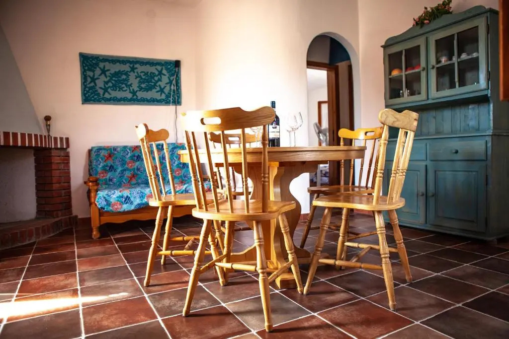 Casa Vacanze a 200 mt spiaggia con 5 camere 2 bagni e 9 posti letto