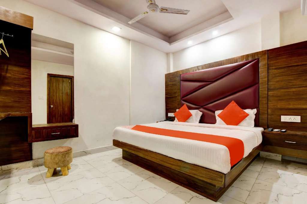 OYO 69583 Hotel Amit