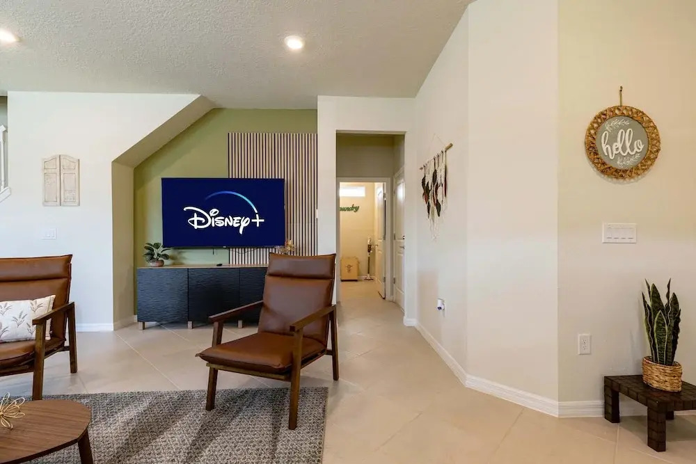 Family Friendly 5BR Home Pool Patio Room for 10