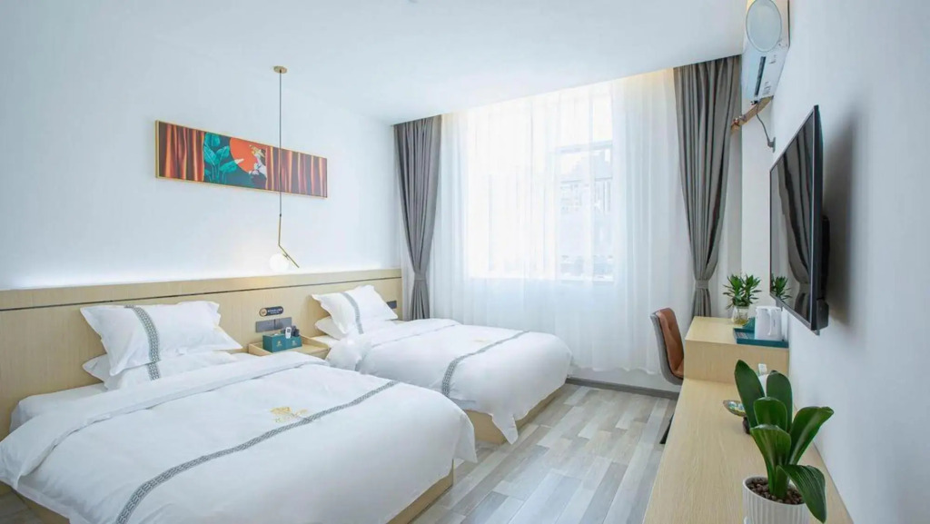 Shui Yun Lung Chau Hotel