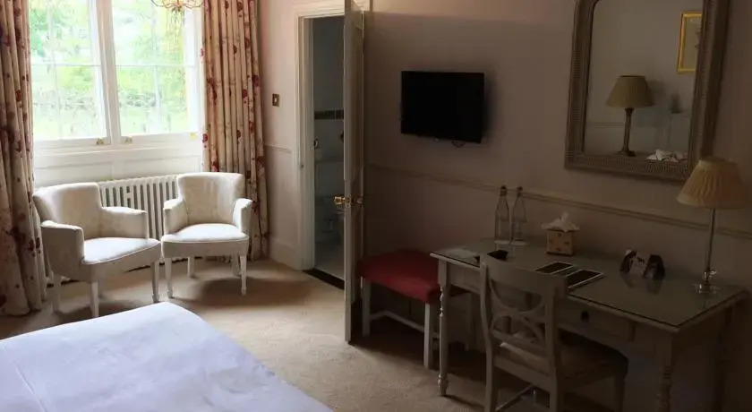 Weston Manor Hotel