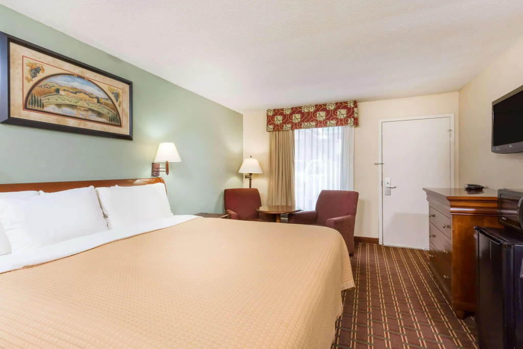 Red Roof Inn Orangeburg