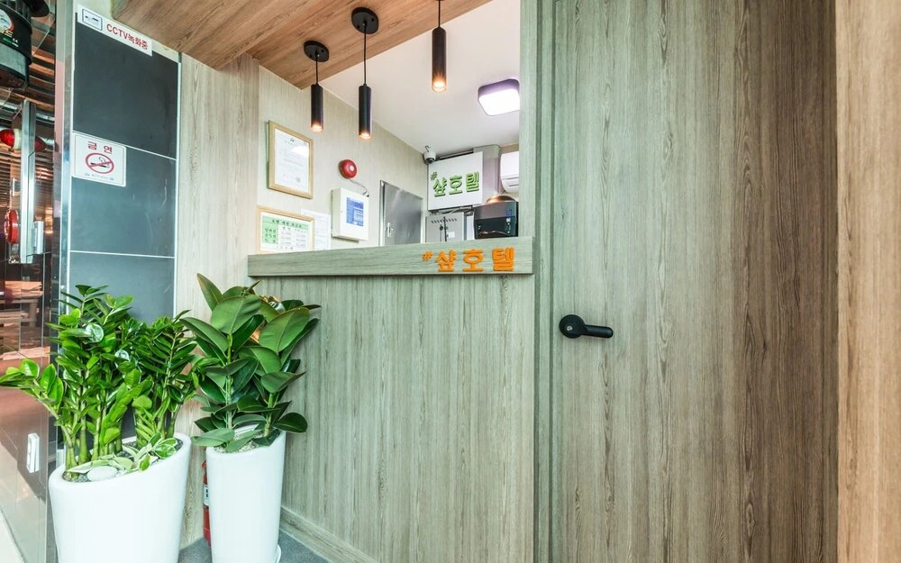 Yongsan Sharp Hotel