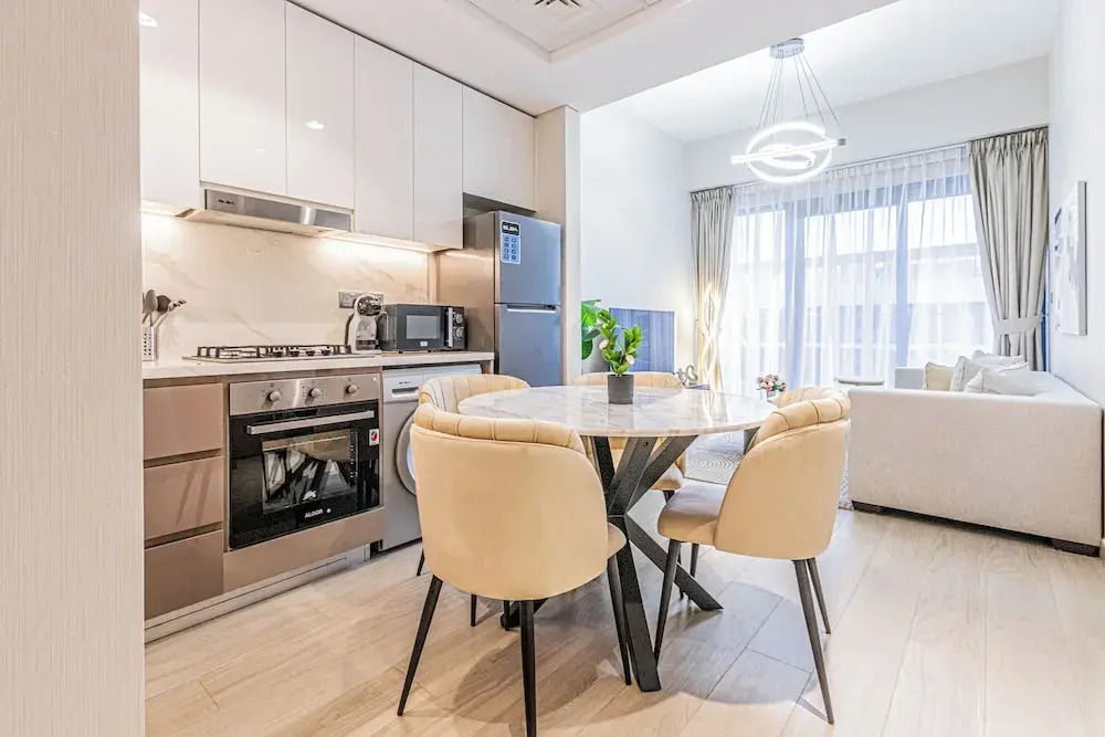 Luxurious 1BR Living in Azizi Riviera 39