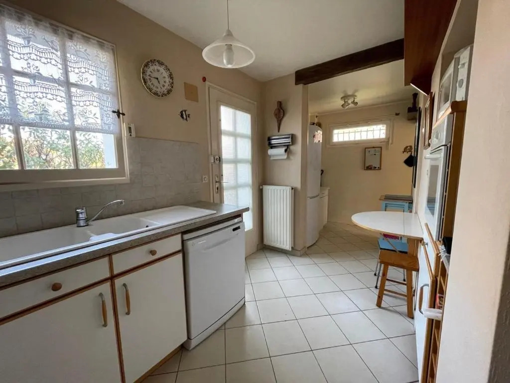 Villa 5 pièces avec jardin, à 400m de la plage et 600m des commerces, wifi et barbecue inclus - FR-1-361-20