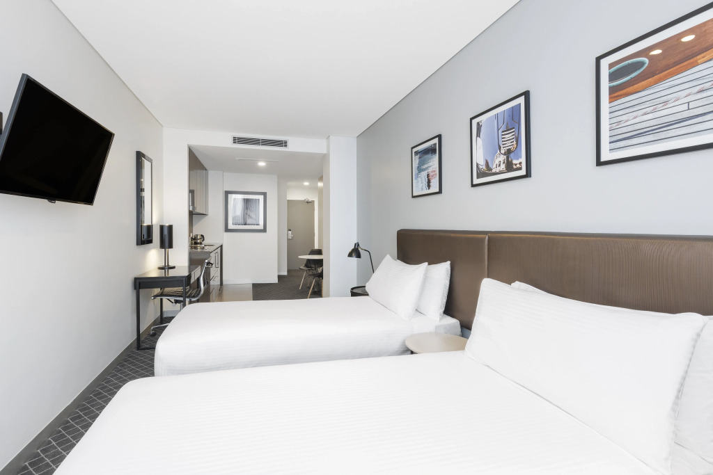 Holiday Inn & Suites Sydney Bondi Junction by IHG